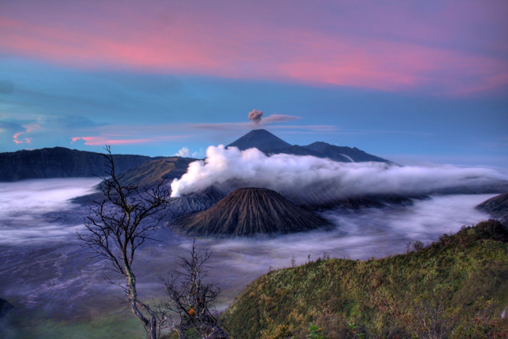 Referensi dan Rekomendasi Tempat Wisata di Indonesia: Gunung Semeru